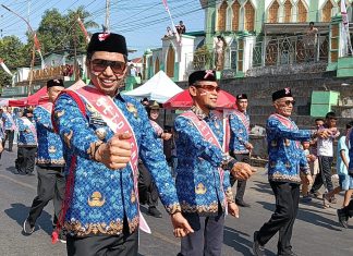 Tak Sekadar Seremoni, Bupati Yusuf Ritangnga Pimpin Barisan Setda Enrekang dengan Kobarkan Semangat Nasionalisme