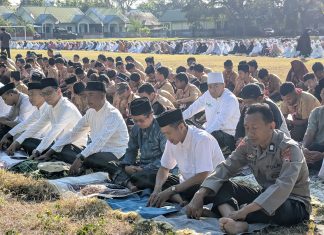 Bersama Masyarakat, Bupati Bantaeng Gelar Sholat Istisqa Ajak Jamaah Perbanyak Doa dan Ikhtiar Hadapi Kemarau Panjang