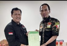 Aktivis Pers Ahmad Awaluddin MT Terima Mandat LMR-RI untuk Nahkodai Komda Bulukumba