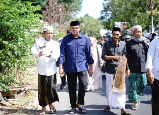 Bupati Bantaeng Hadiri Tabligh Akbar Maulid Nabi di Masjid Nurut Taqwa Dampang