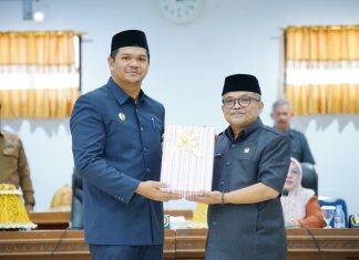 Rapat Paripurna DPRD Bantaeng, Bupati Bantaeng Serahkan Ranperda Perubahan APBD 2026